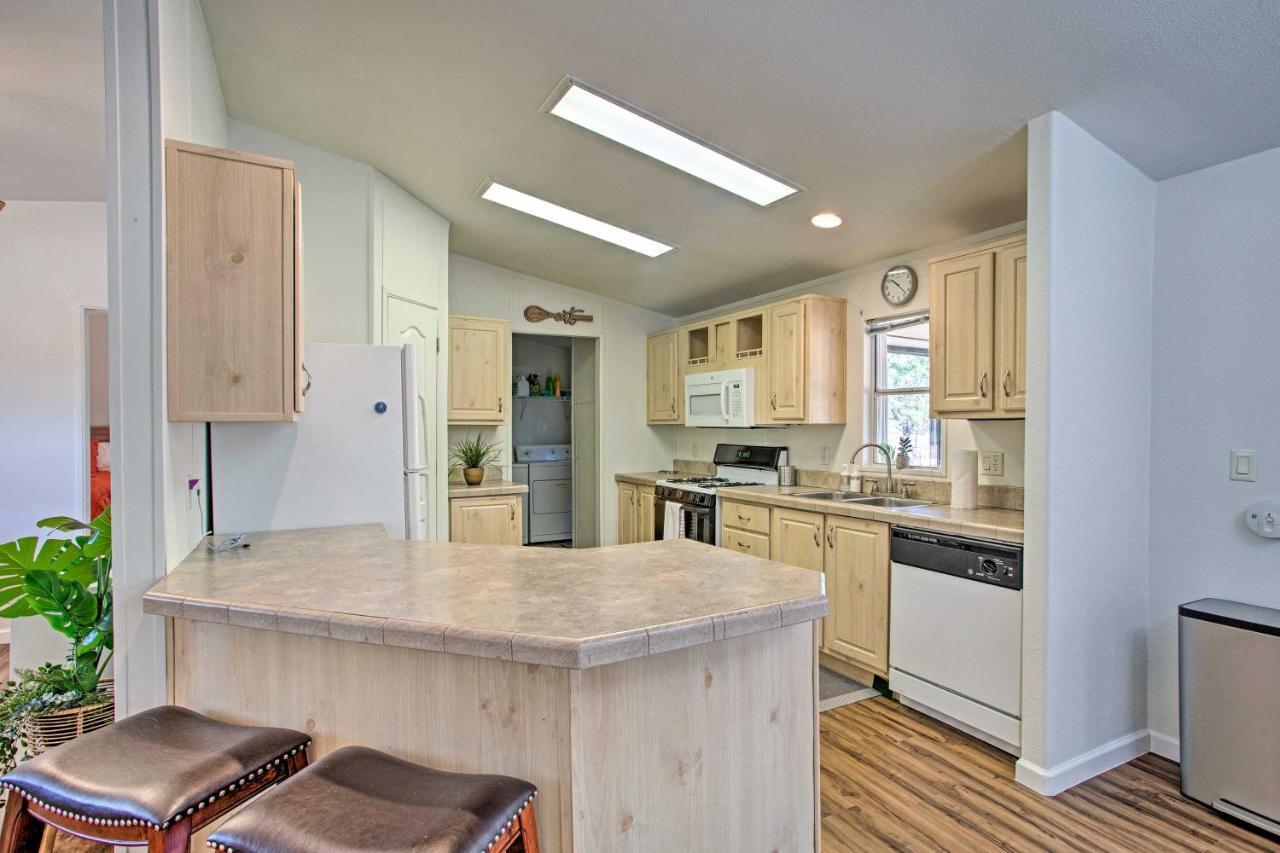 Sedona Home With View, Half-Mi To Chimney Rock! Exterior photo