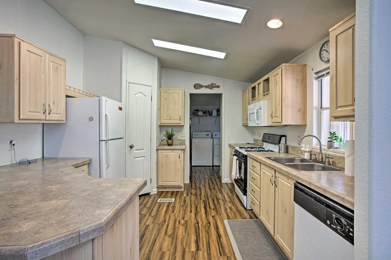 Sedona Home With View, Half-Mi To Chimney Rock! Exterior photo